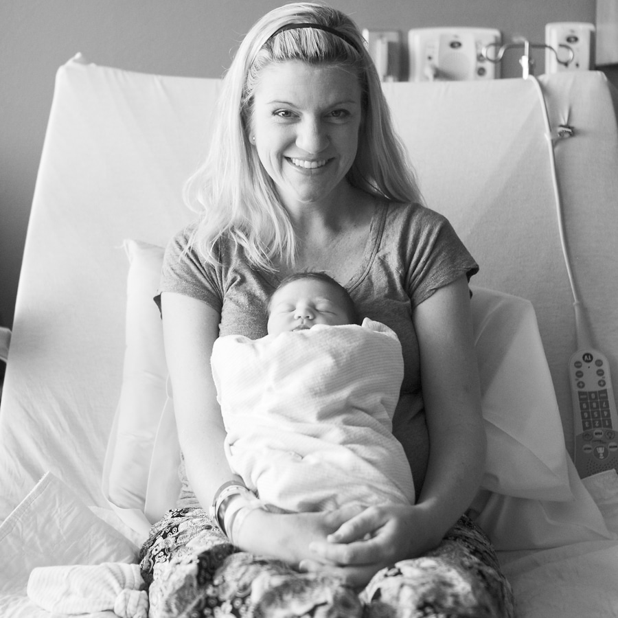 5 Tips to Take Beautiful Newborn Pictures in the Hospital