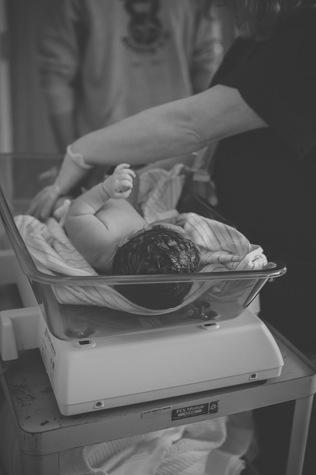 7 newborn photos to take before you leave the hospital ...