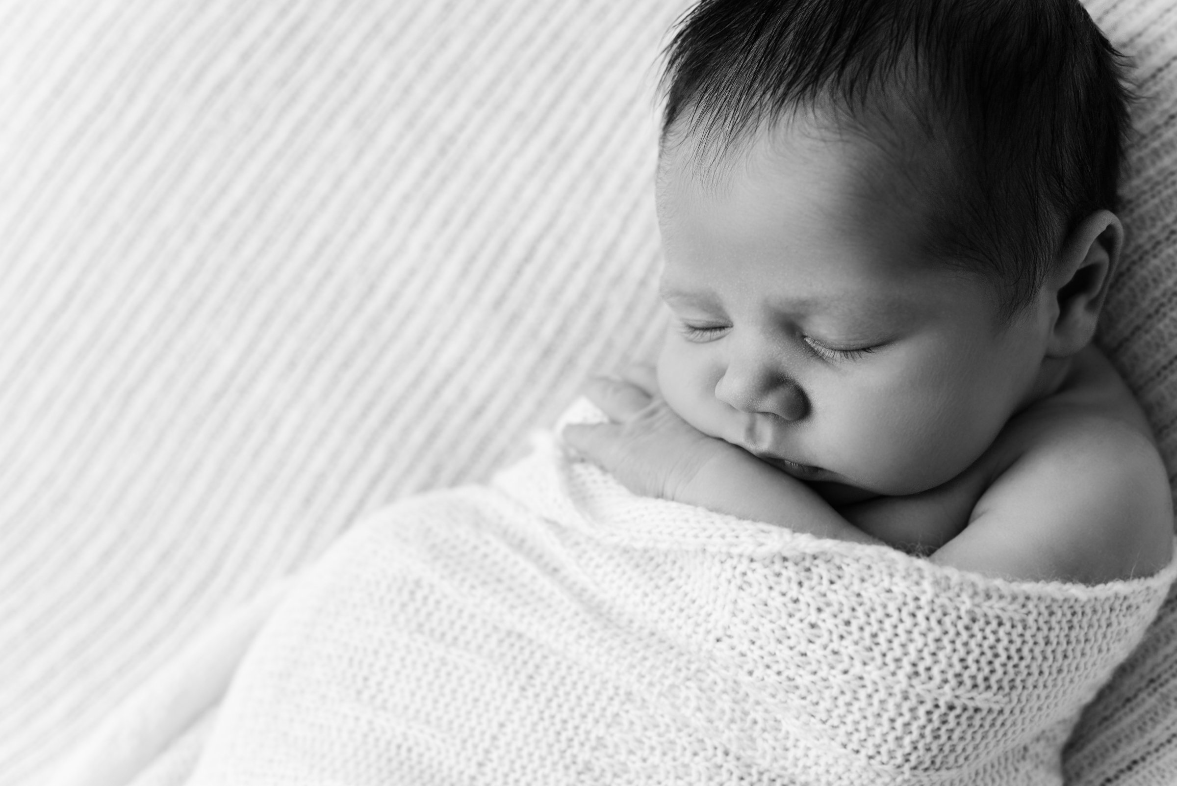 How Much Does Newborn Photography Cost? A Buyer