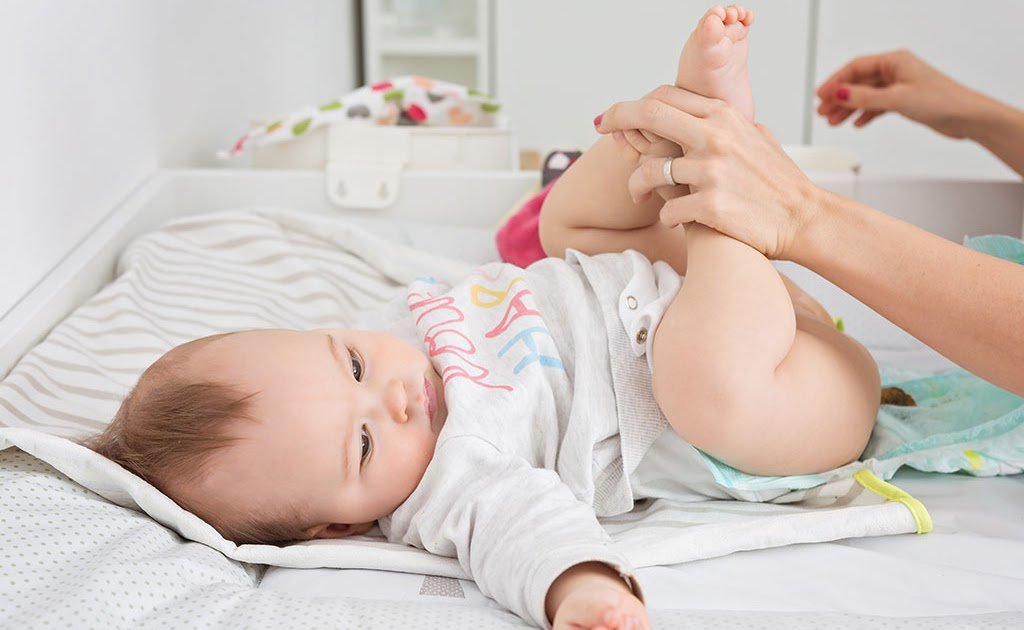 How Often Should A Breastfed Baby Have A Bowel Movement ...