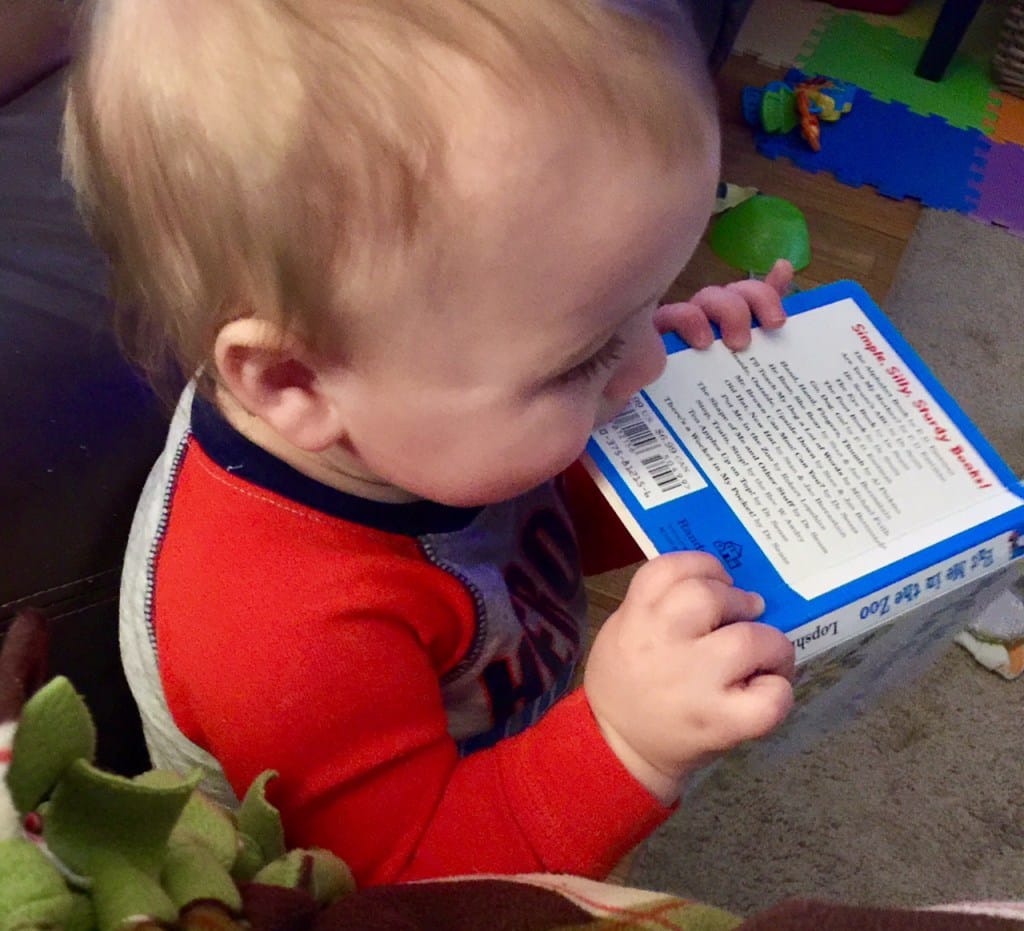 How To #Readathon While Keeping A Small Human Alive