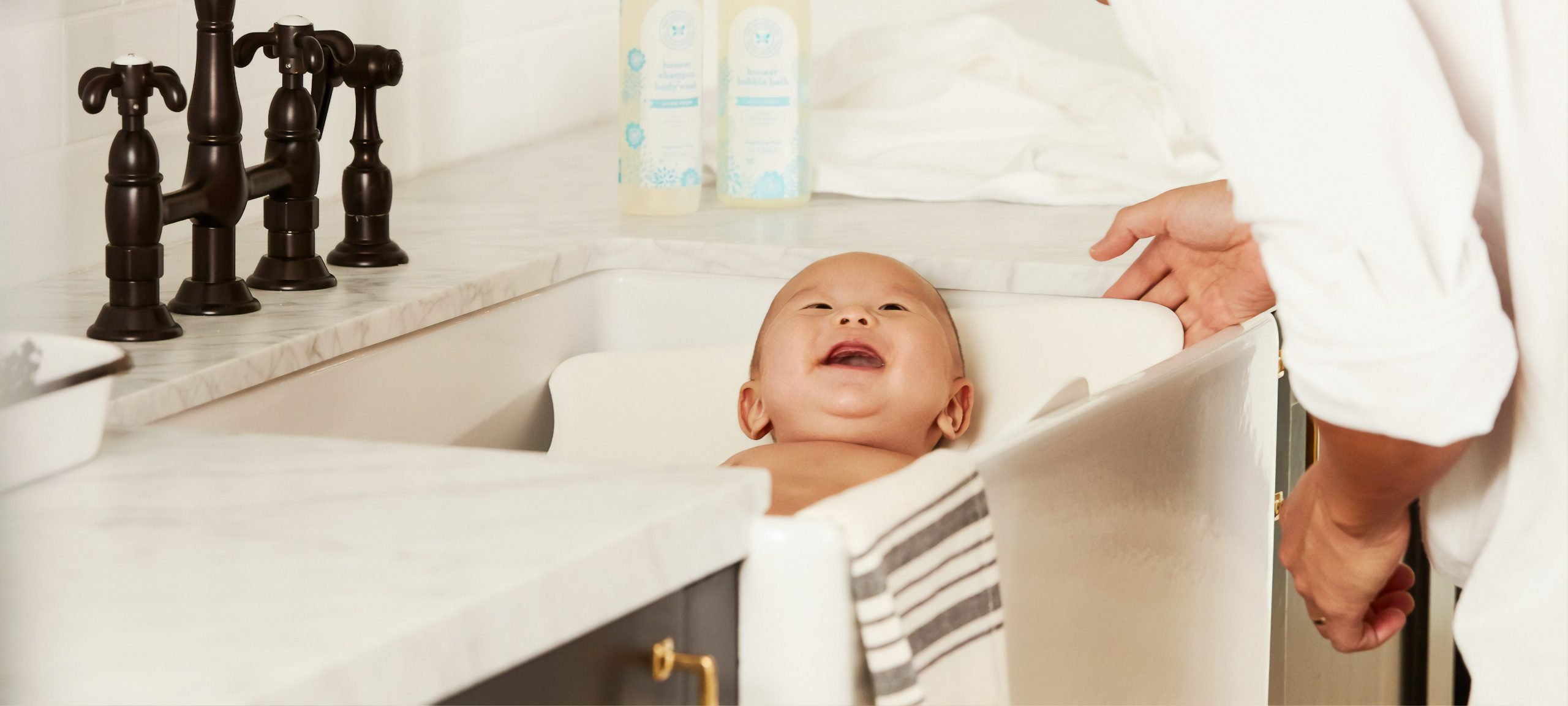 Newborn Baby Baths: How and How Often to Wash