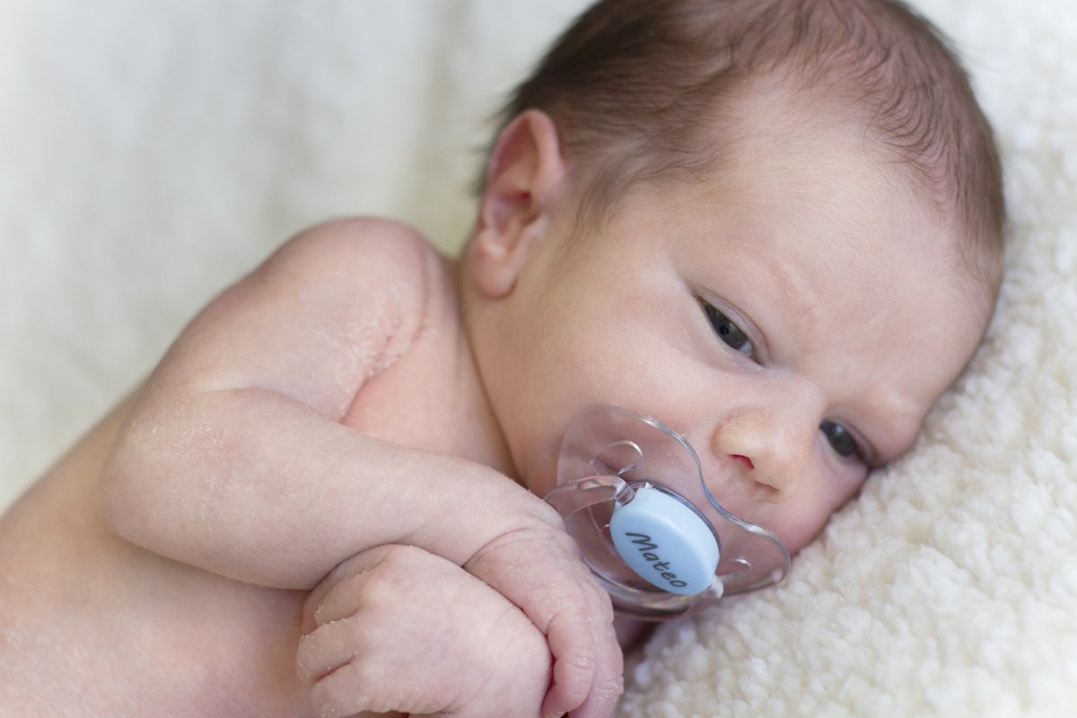 Should Your Baby Use a Pacifier? « Lisa Lewis, MD