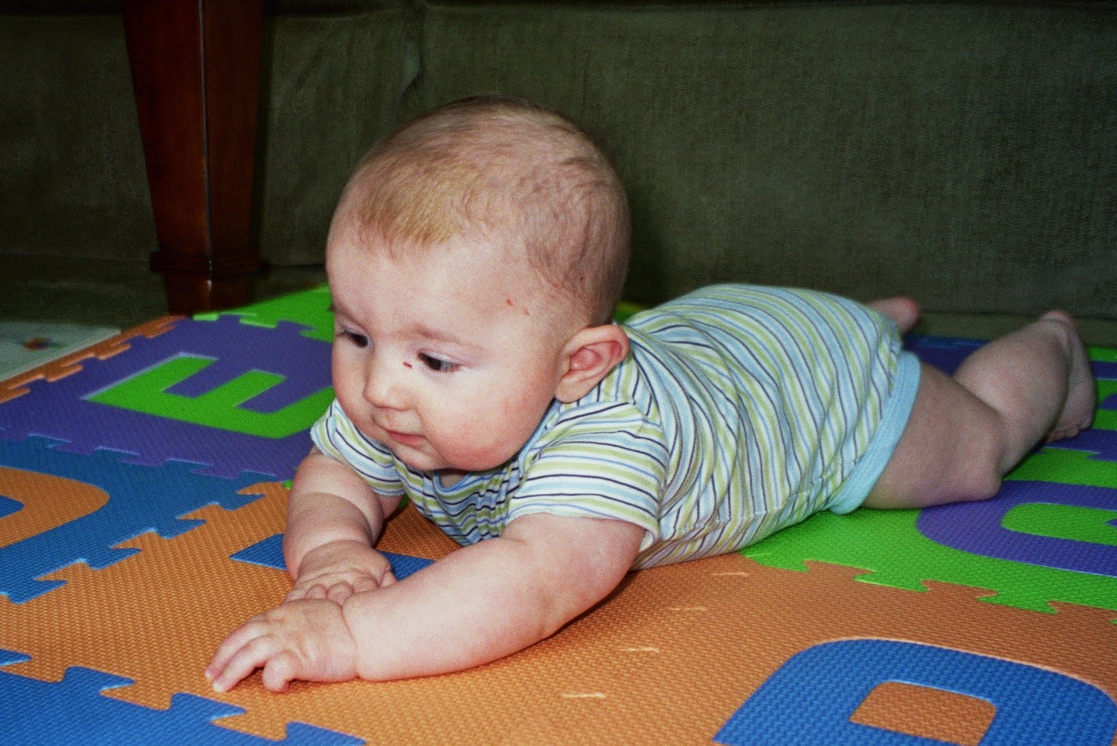 The Babysmartees Blog: Infant Stimulation Activity 125: Finger Tip Touch