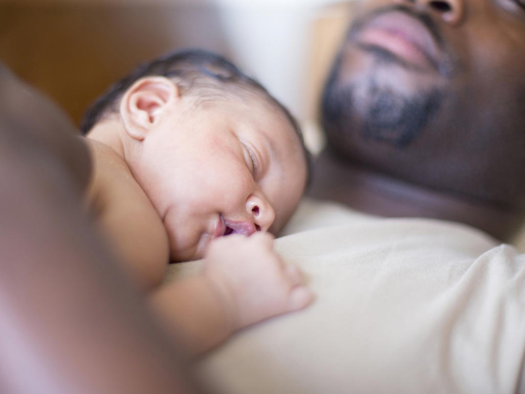 Tips to help dads bond with their baby: photos