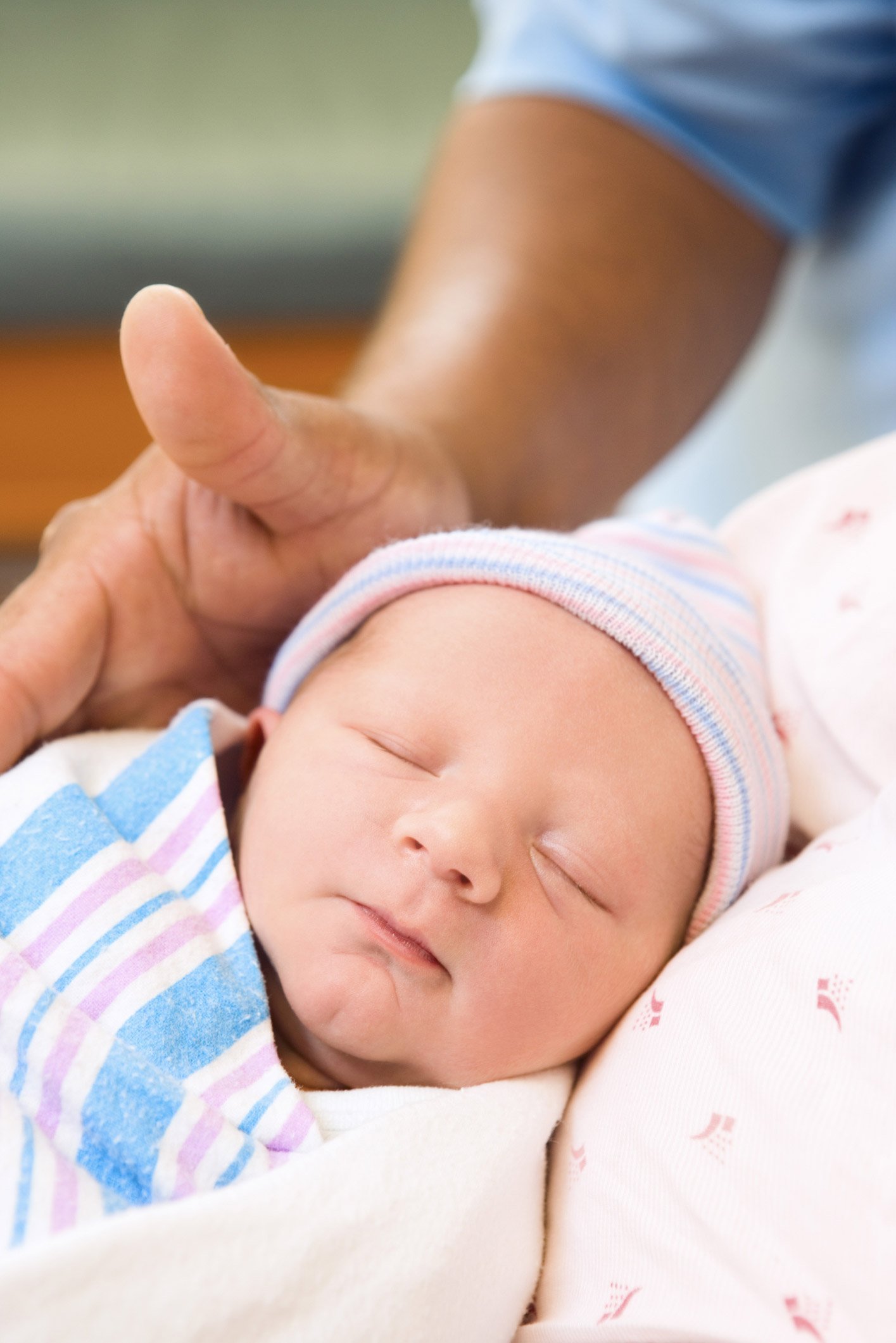 Treating Low Blood Sugar in Newborns