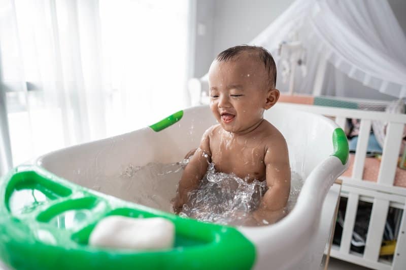 When Should I Start Bathing My Baby Every Day?