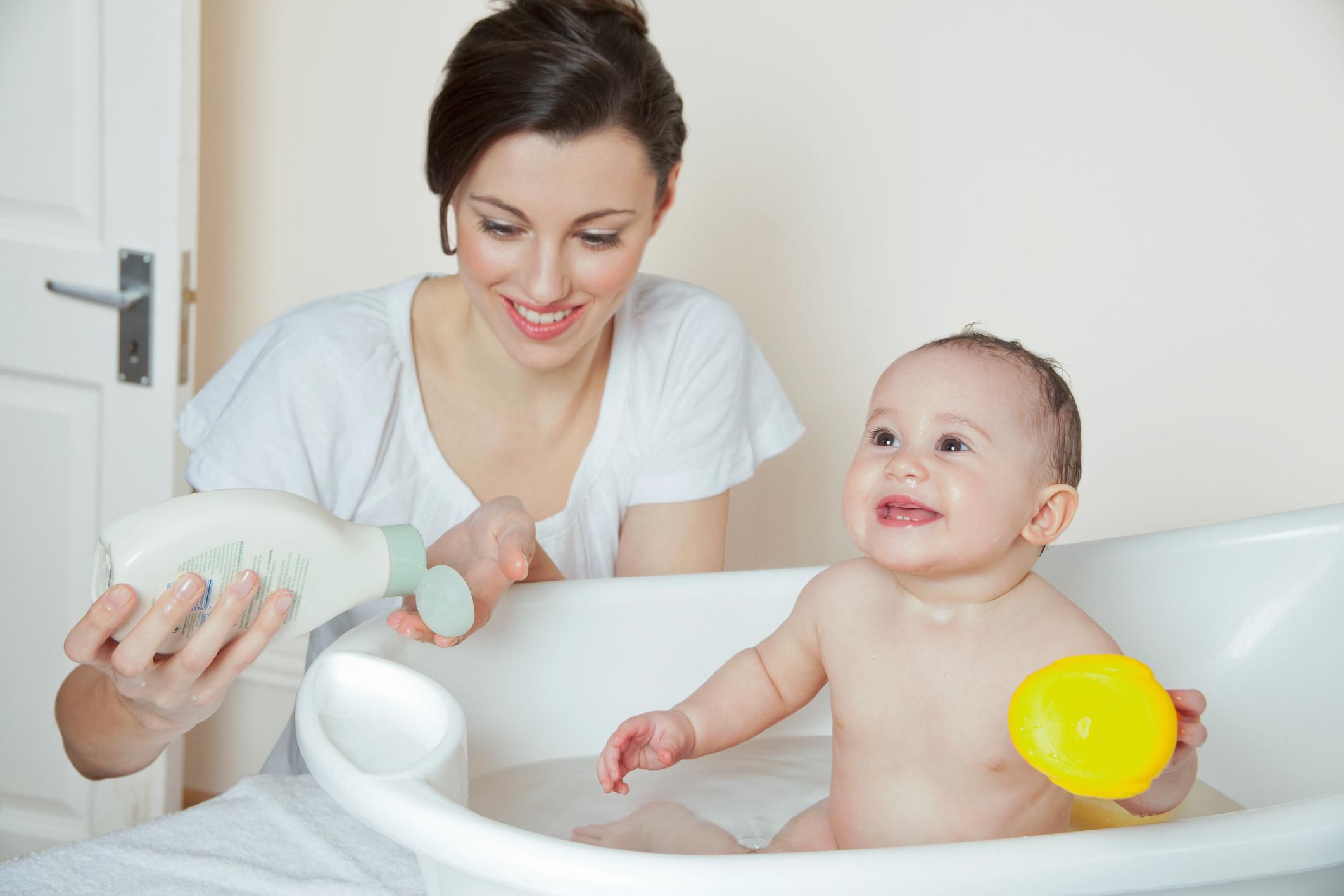 When Should I Stop Using a Baby Bath?