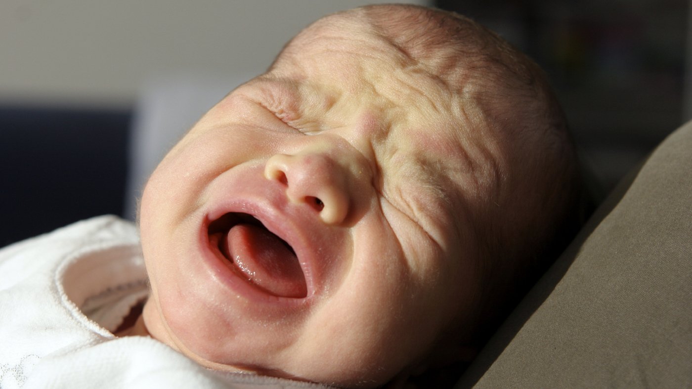 Why Babies Cry At Night : Shots